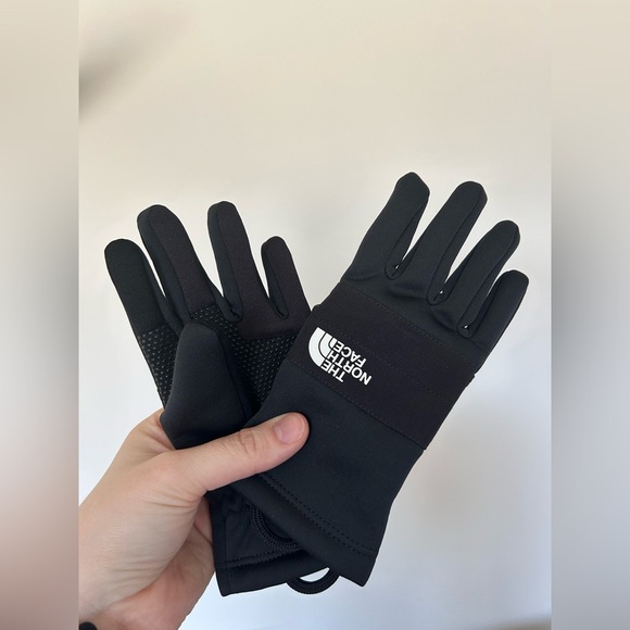 The North Face Etip™ Trail Gloves Size XS Black - Picture 2 of 4